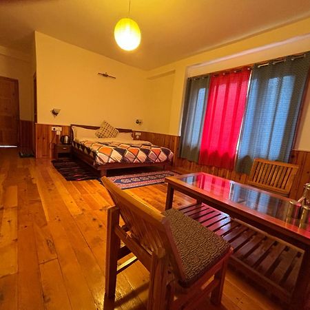 Toshim Homestay Sangla Экстерьер фото